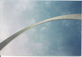 [Photo: Gateway Arch] Looking up at the center section from directly below